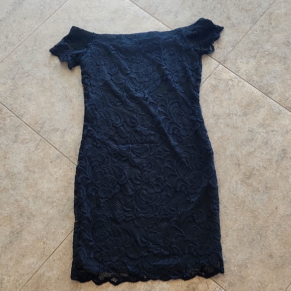 Lace Mini dress - Picture 3 of 8